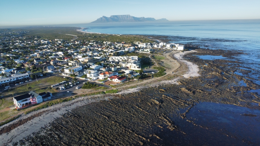 5 Bedroom Property for Sale in Van Riebeeckstrand Western Cape